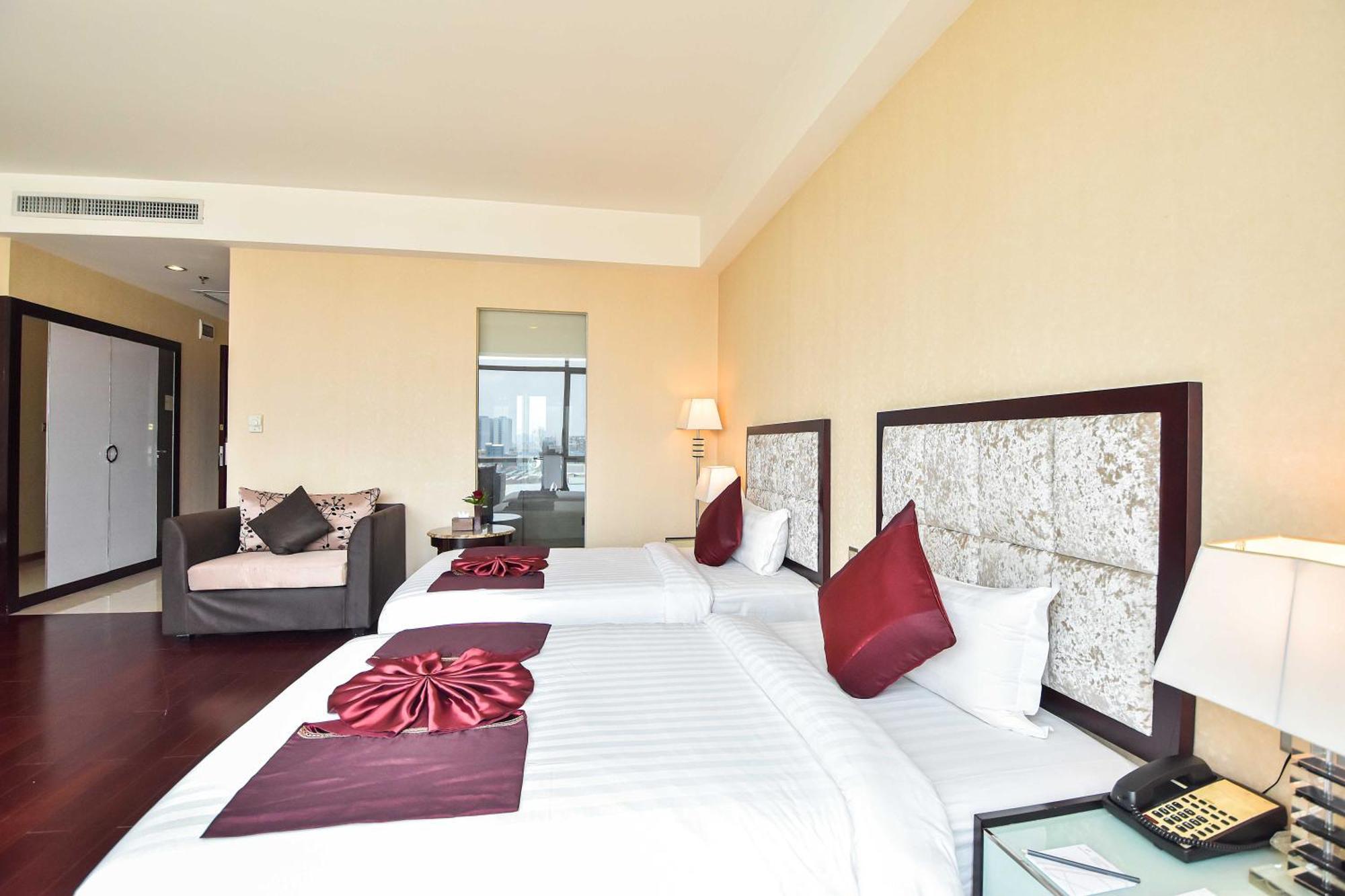 Premier Deluxe Twin - Free Two Ways Airport Transfer